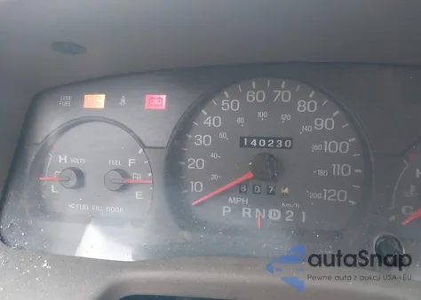 2000 Mercury Grand Marquis Gs z USA, uszkodzony, nr VIN 2MEFM74W5YX717222